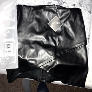 Sexy faux leather skirt